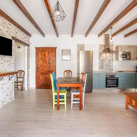 Casa Flora Nyaraló *